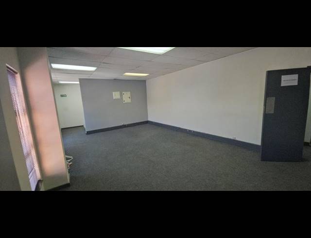INDUSTRIAL PROPERTY TO RENT IN RANDJESPARK
